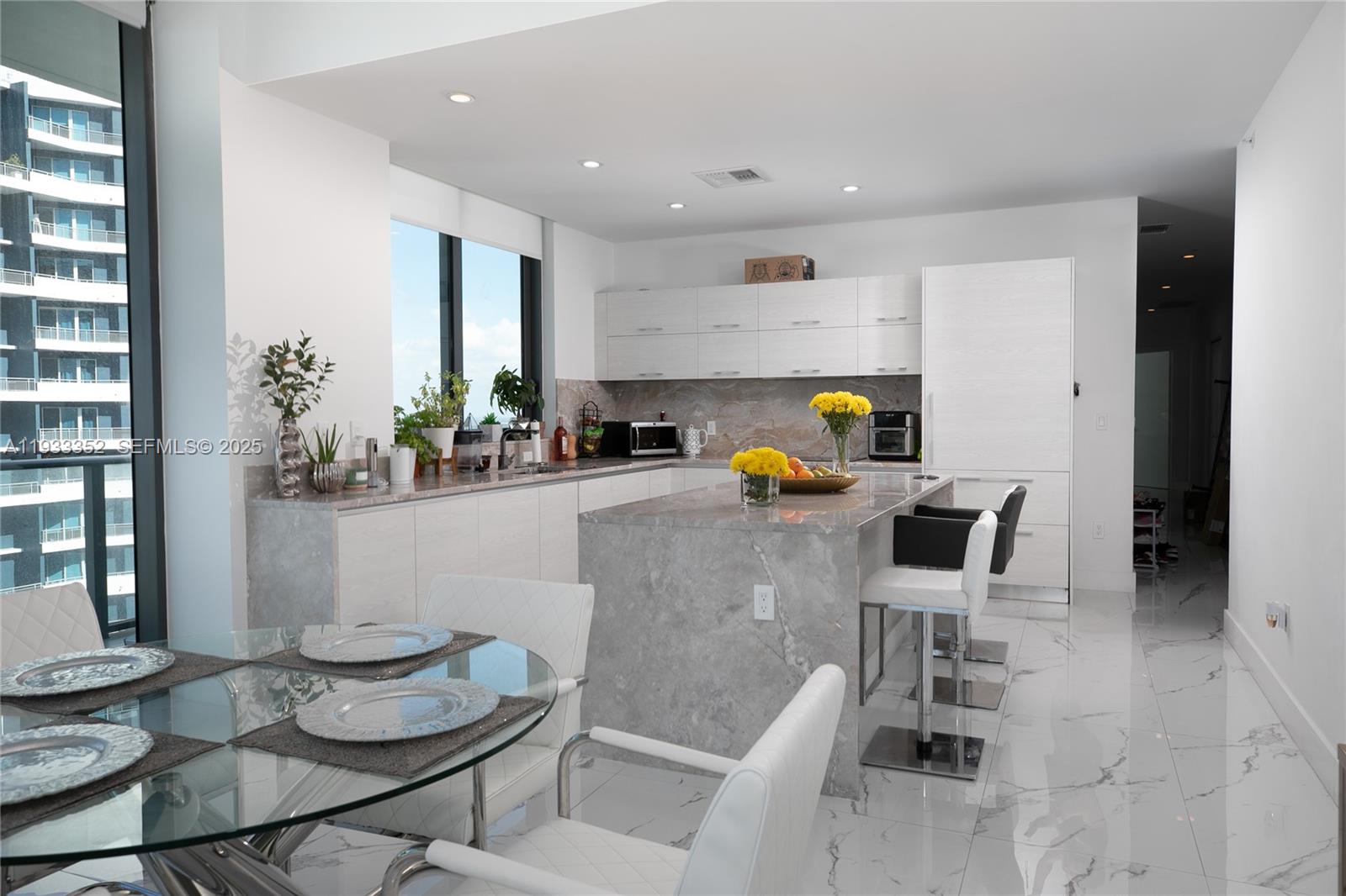 image Dua Miami (SLS Brickell)10