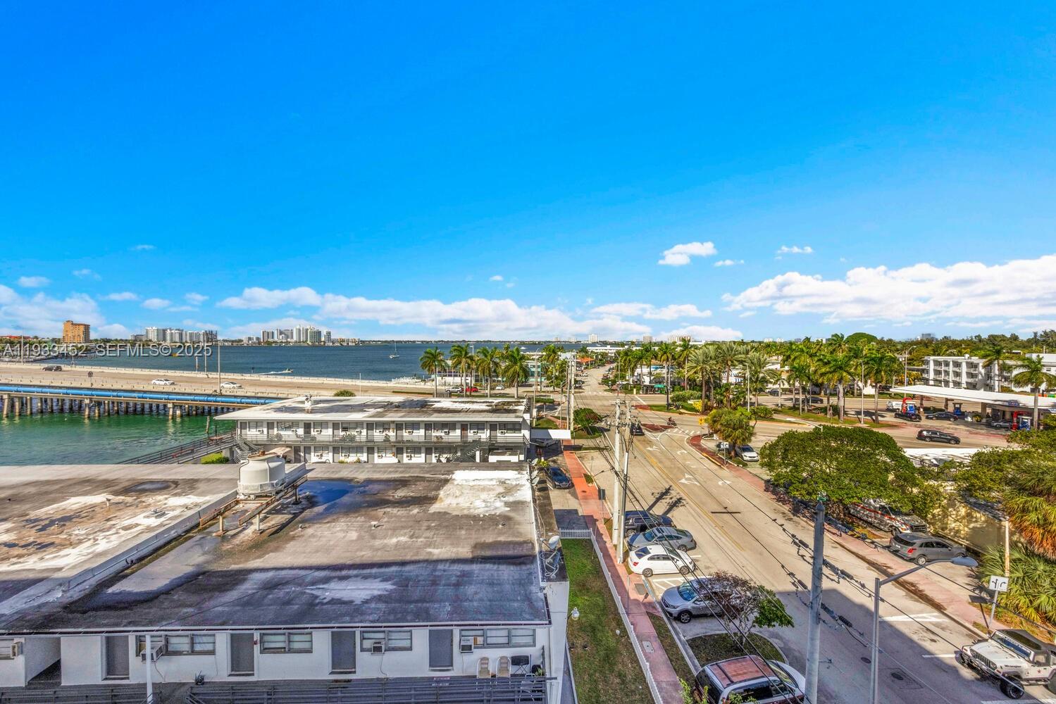 2016 Bay Dr #604 Miami Beach, FL 33141