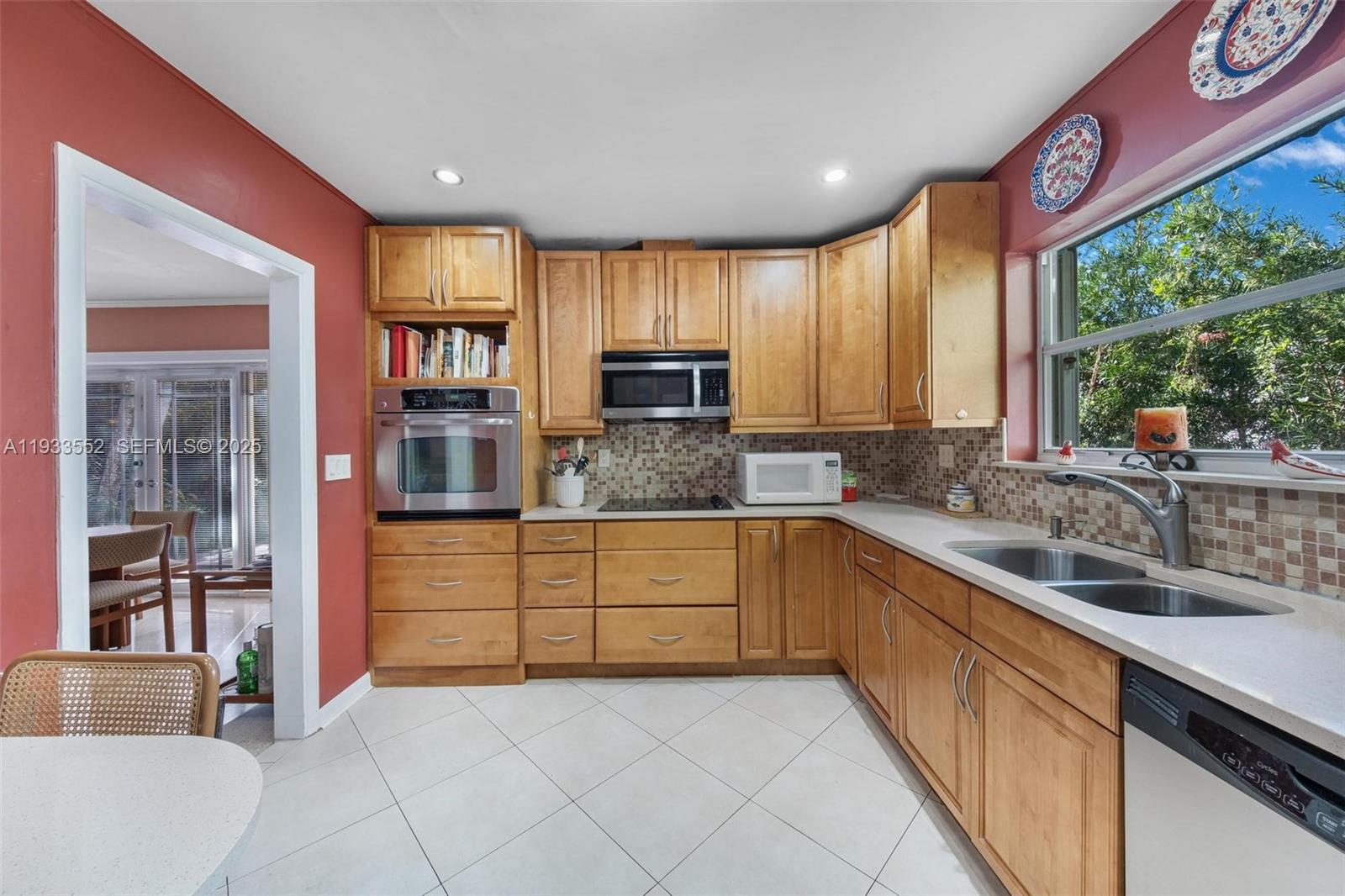 1530 Catalonia Ave Coral Gables, FL 33134