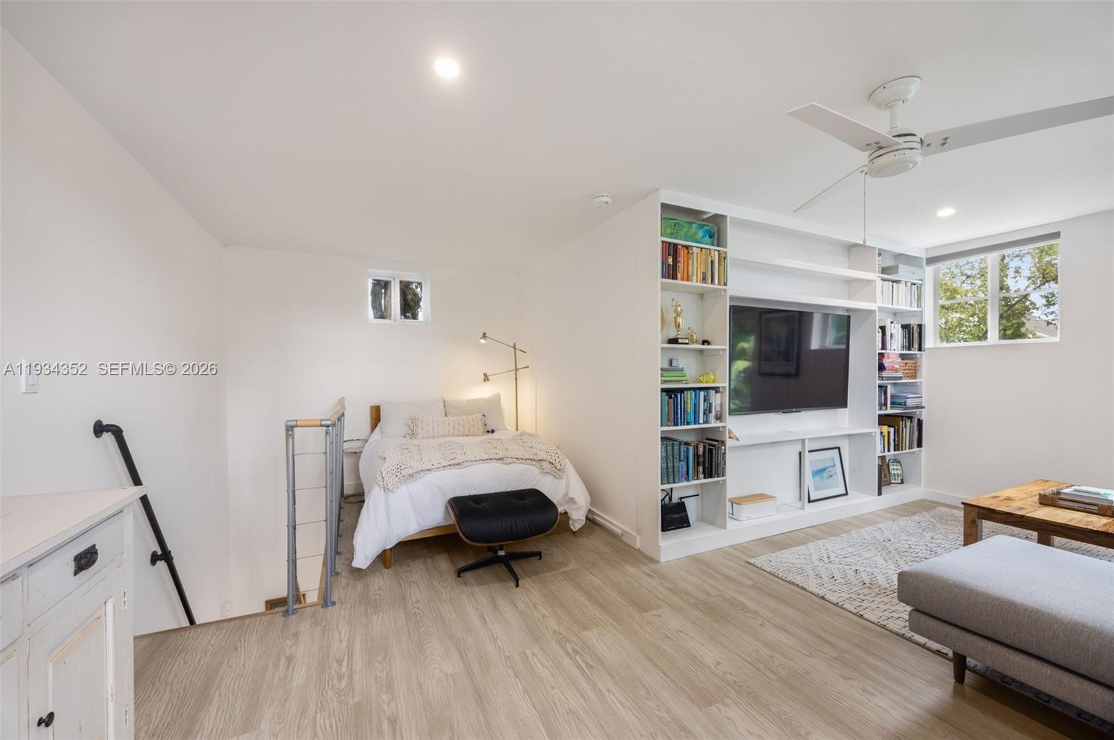 1729 SW 12th St Miami, FL 33135