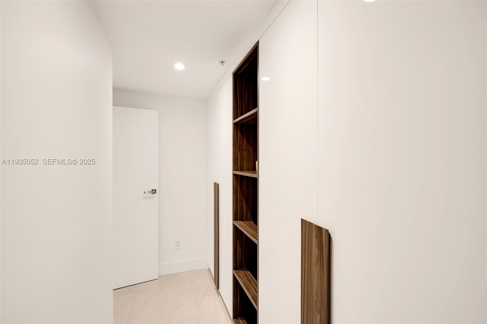 image 1500 Ocean Drive25