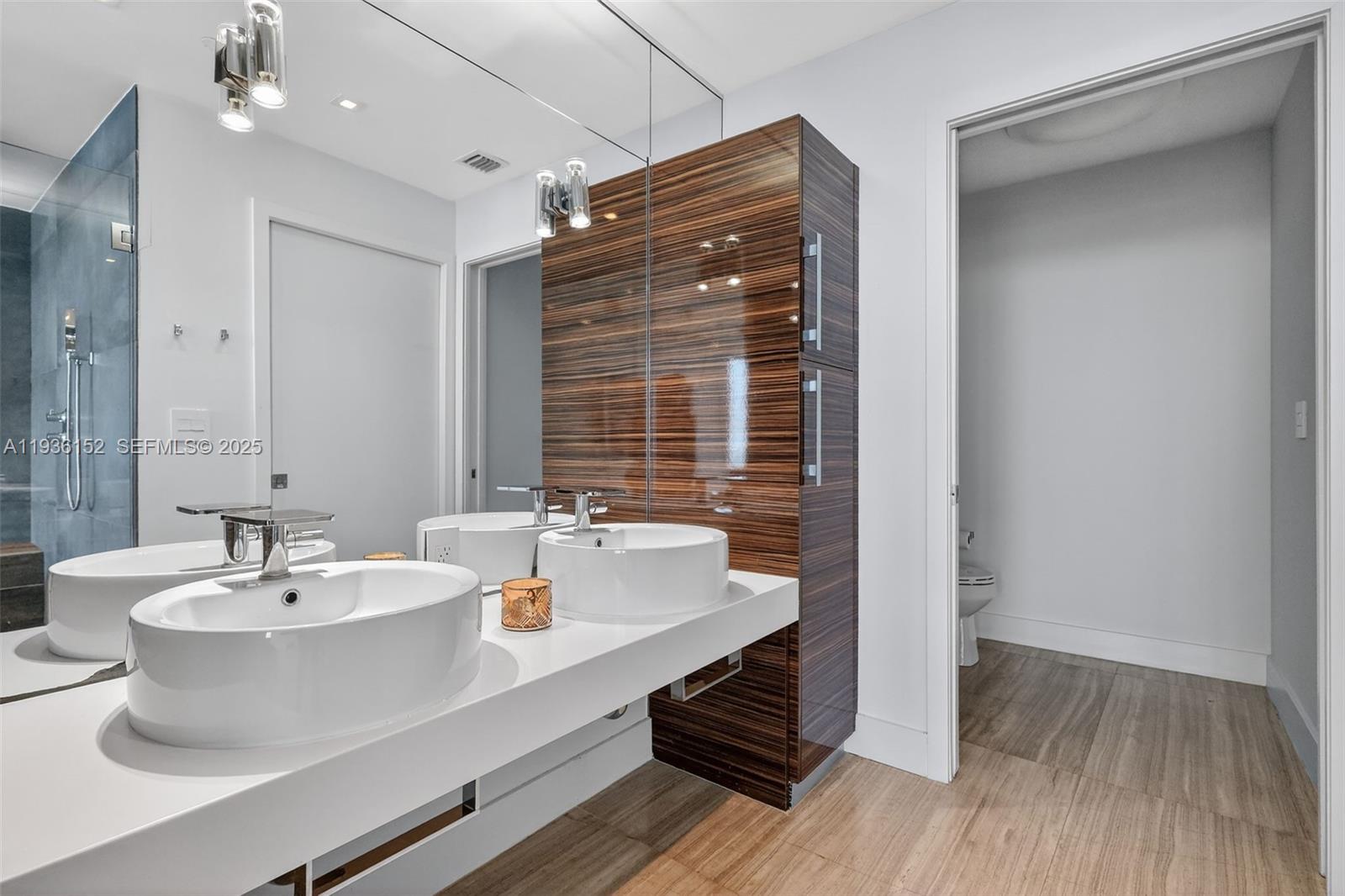 image Paramount Bay15