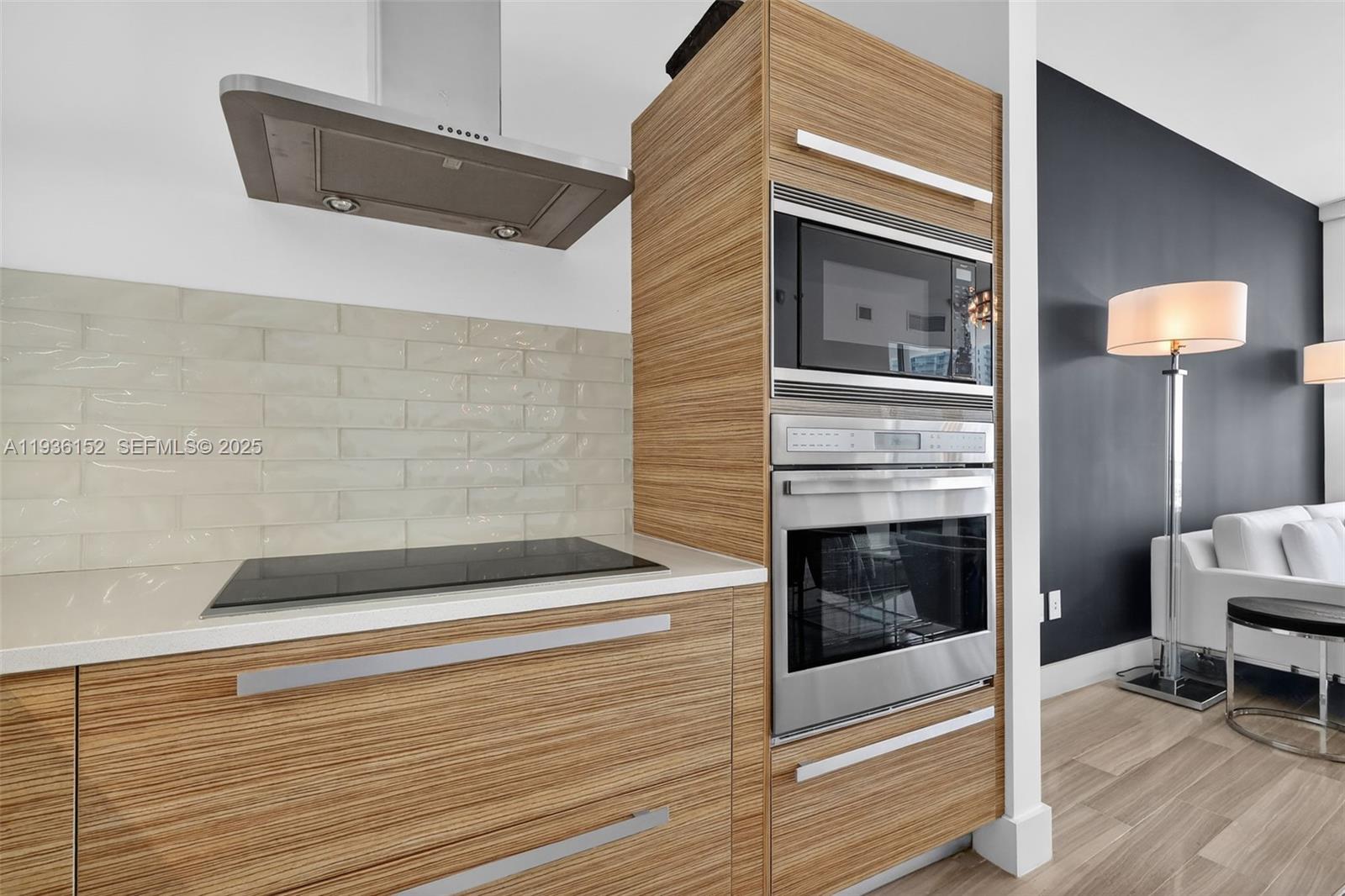 image Paramount Bay27