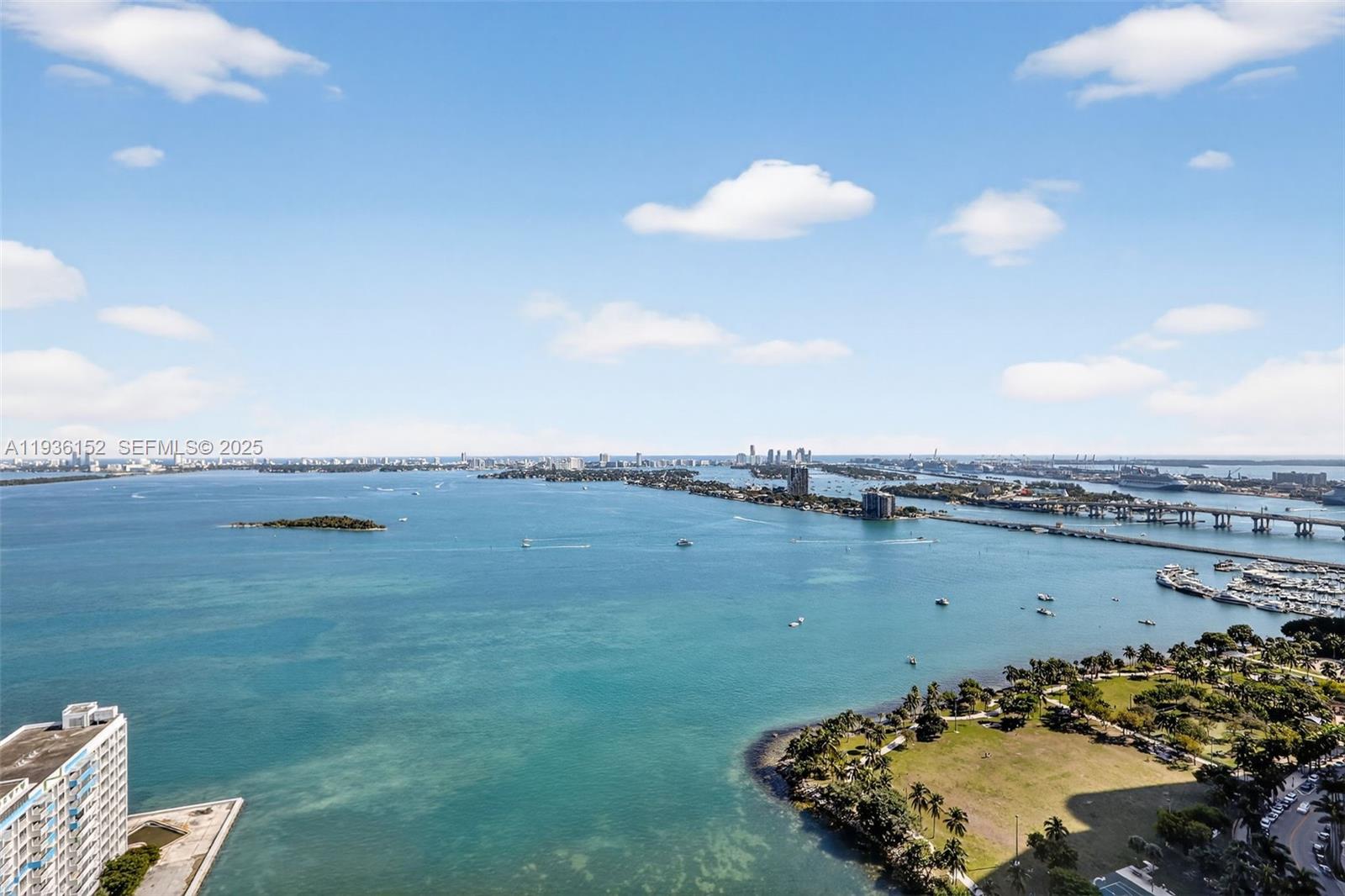 image Paramount Bay29