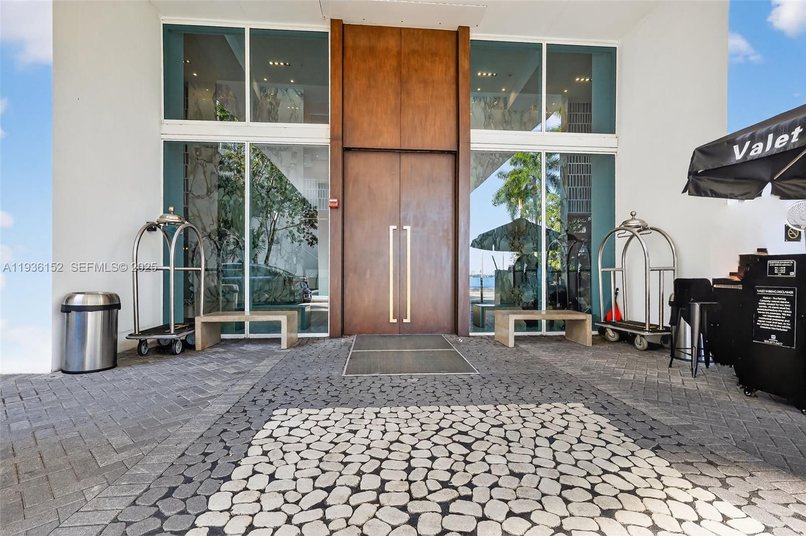 image Paramount Bay34