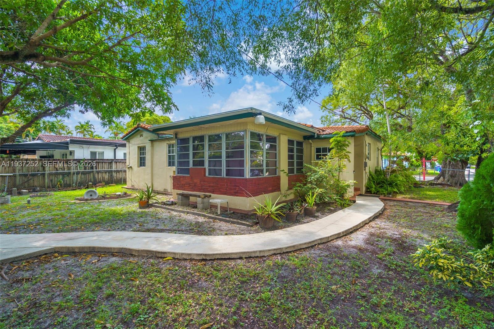 1941 SW 18th St Miami, FL 33145