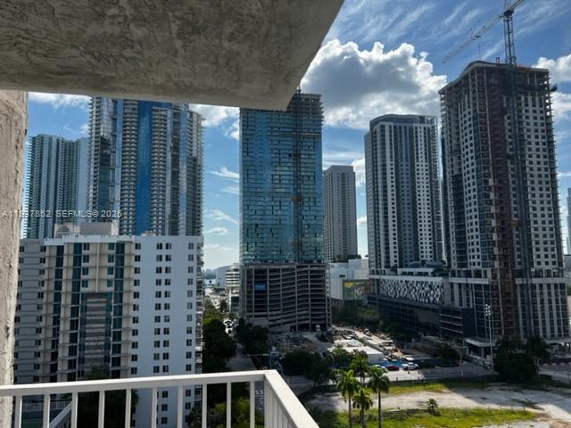 image Madison Downtown Condo13