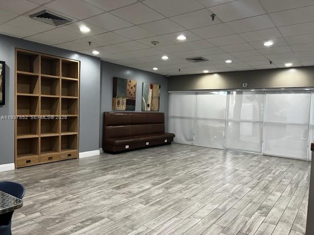 image Madison Downtown Condo16