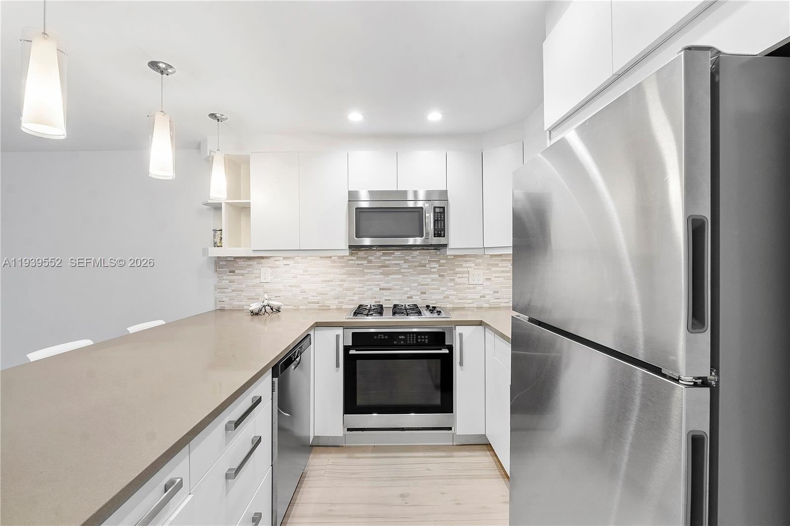 405 N Hibiscus Dr #202 Miami Beach, FL 33139