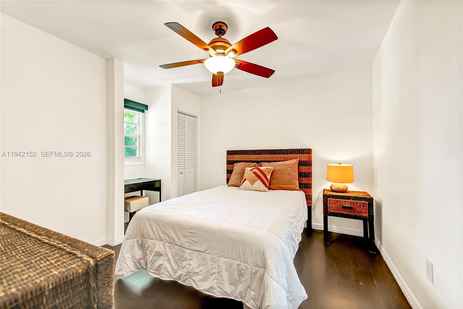 224 S Coconut Ln Miami Beach, FL 33139