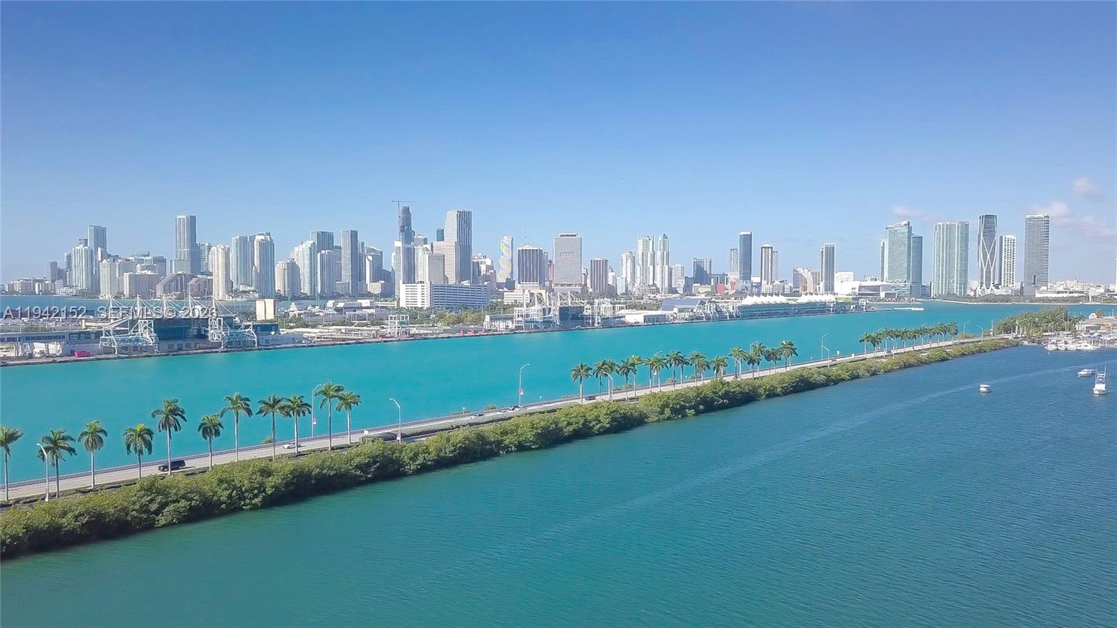 224 S Coconut Ln Miami Beach, FL 33139