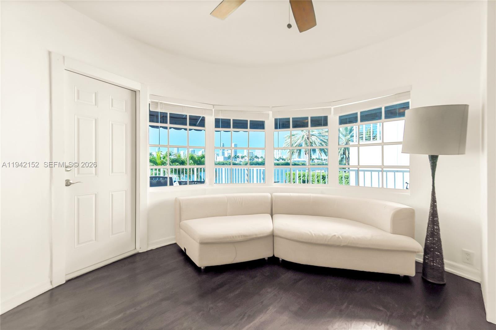 224 S Coconut Ln Miami Beach, FL 33139