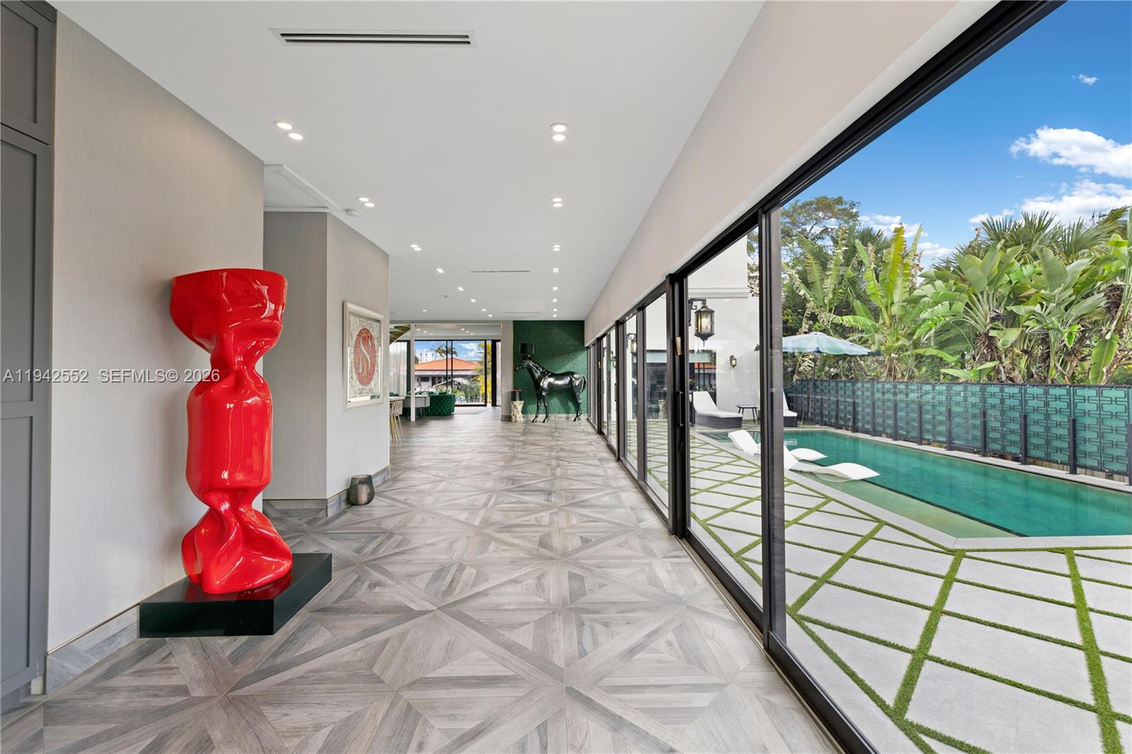 8005 Noremac Ave Miami Beach, FL 33141