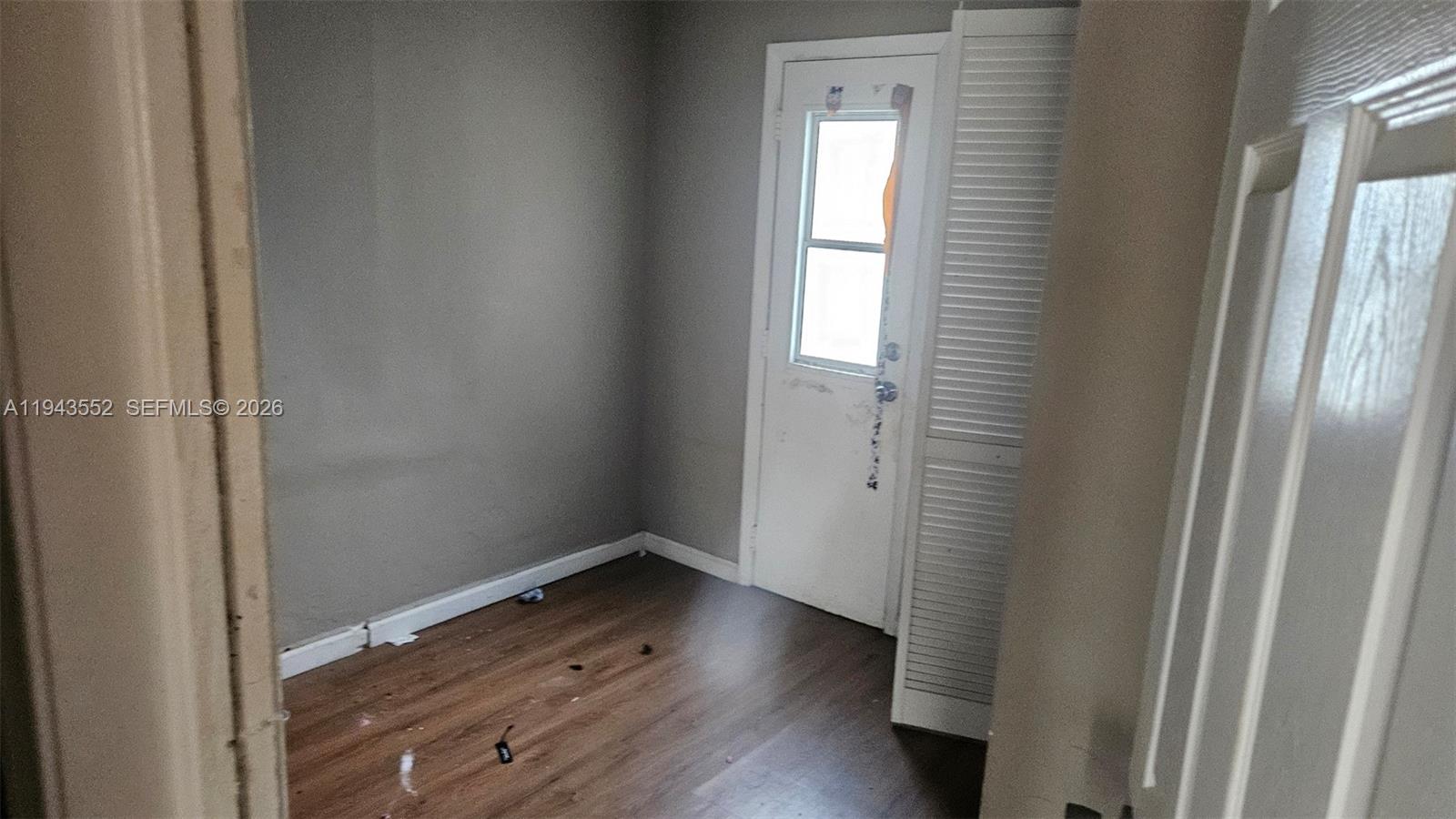 742 SW 10th St Miami, FL 33130