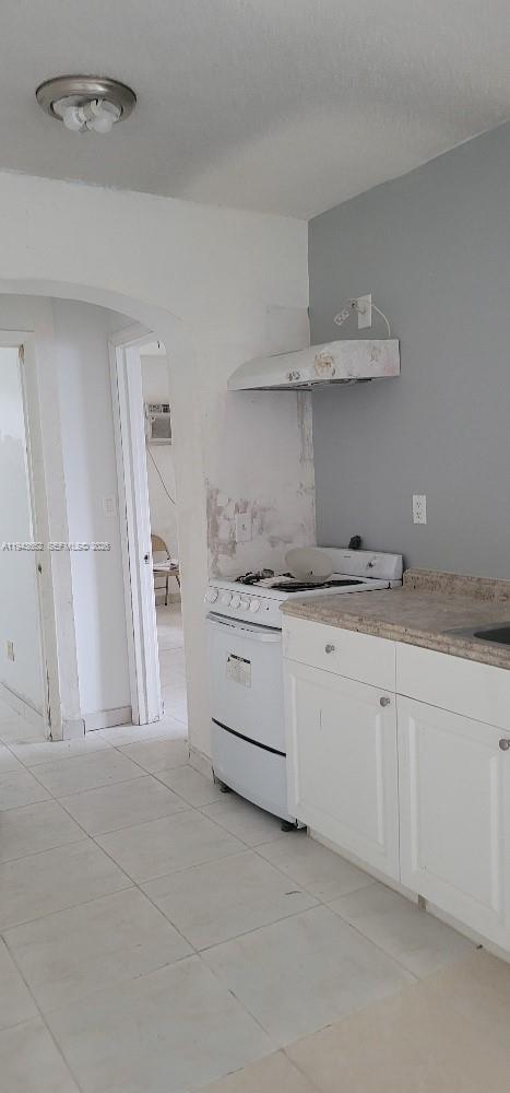 1221 NW 42nd St #1223