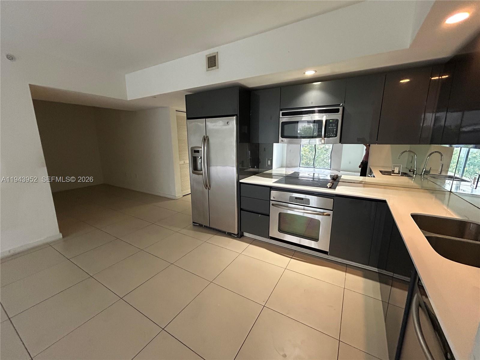 image Mybrickell Condo1