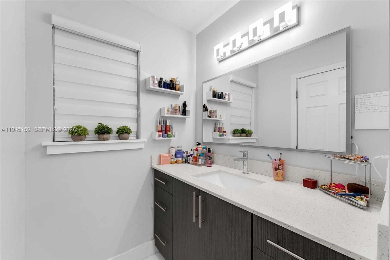 20512 SW 93rd Ave Cutler Bay, FL 33189