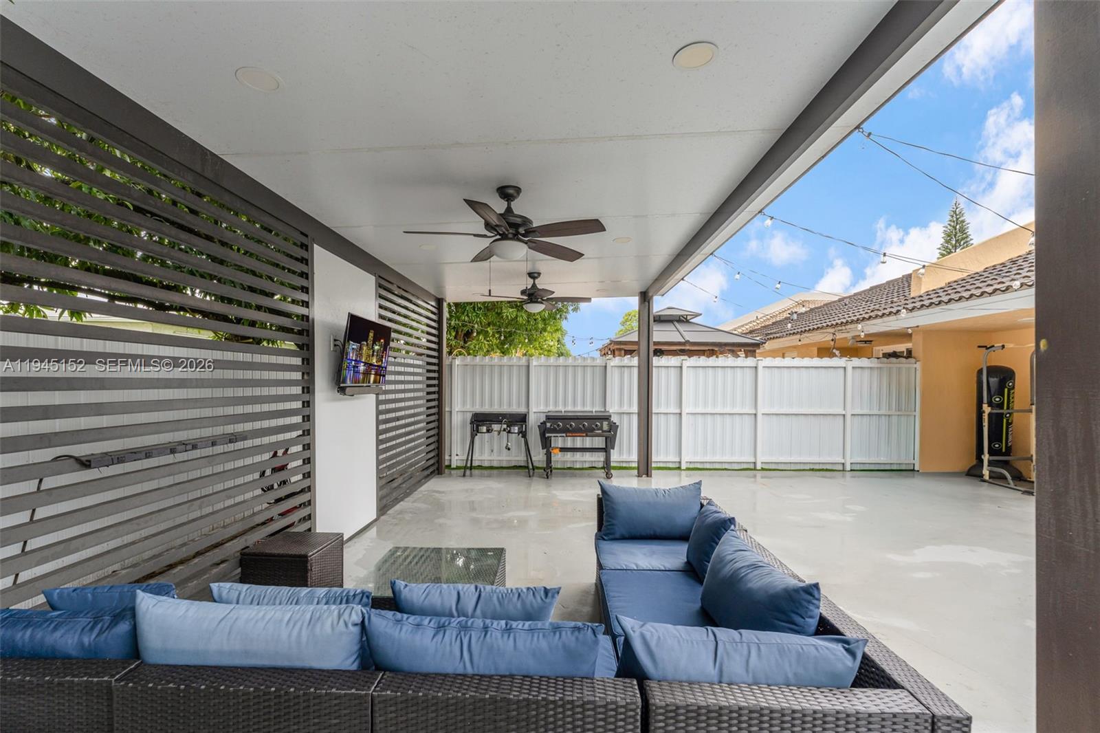 20512 SW 93rd Ave Cutler Bay, FL 33189