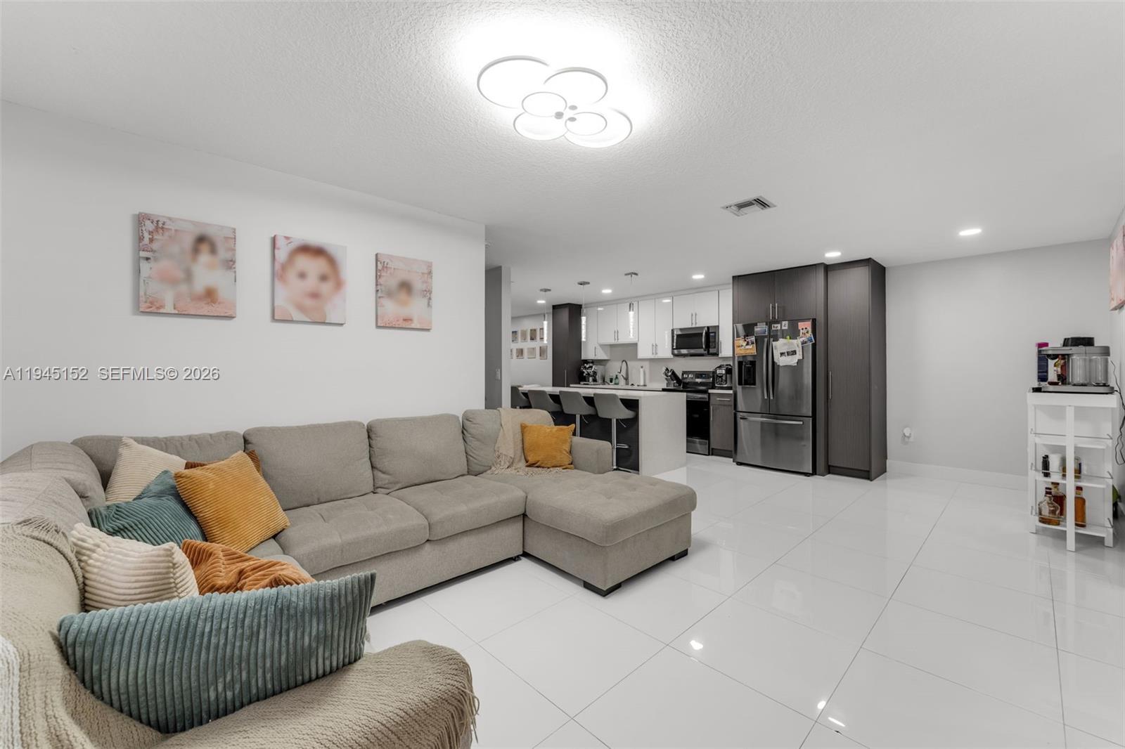 20512 SW 93rd Ave Cutler Bay, FL 33189