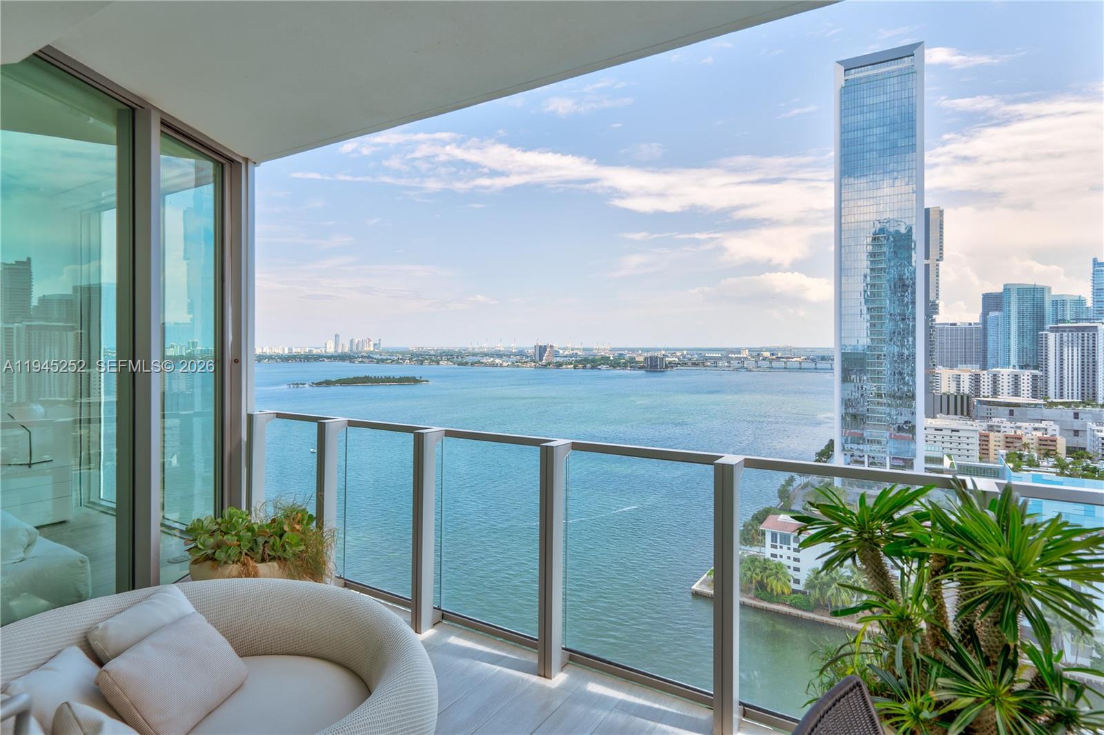 image Biscayne Beach Condo1