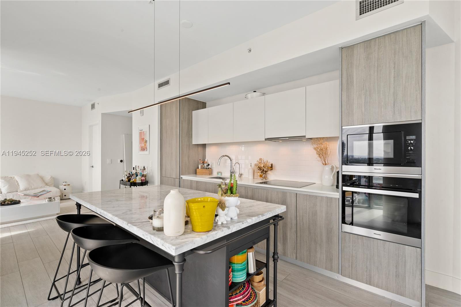 image Biscayne Beach Condo7