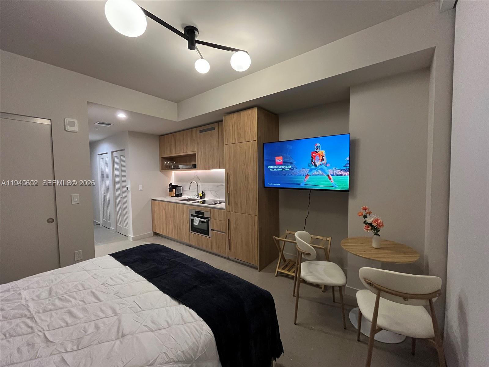 image The Crosby Miami Worldcenter1