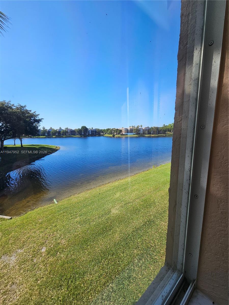 7715 Southampton Ter #201E Tamarac, FL 33321