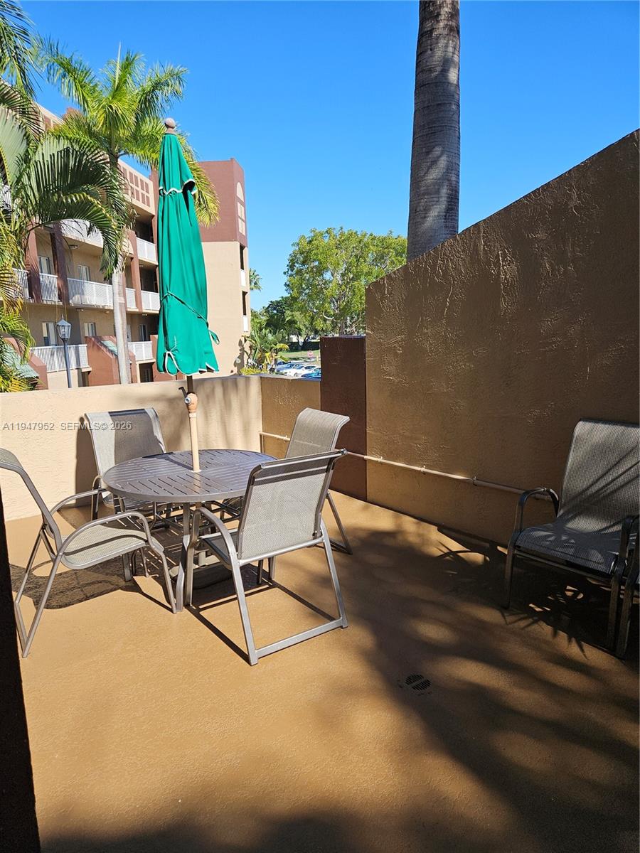 7715 Southampton Ter #201E Tamarac, FL 33321