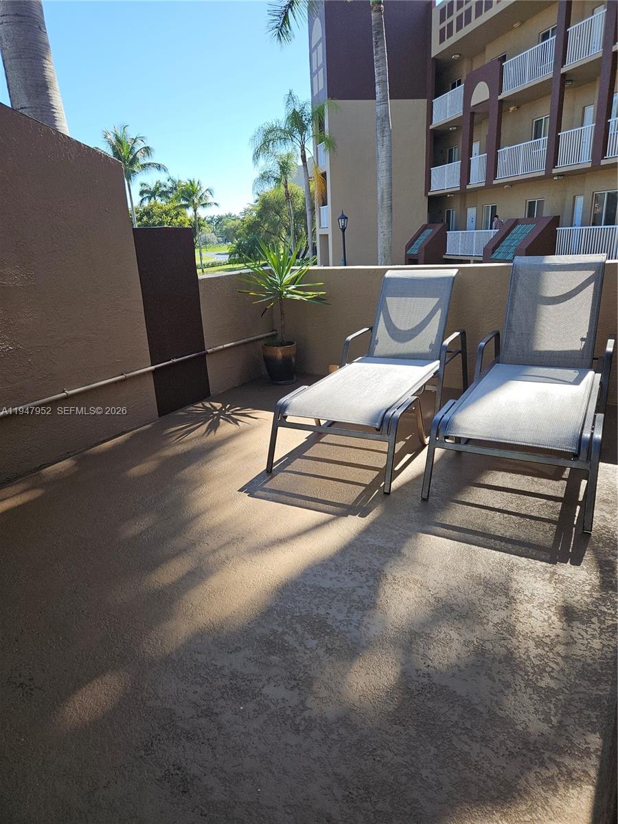 7715 Southampton Ter #201E Tamarac, FL 33321