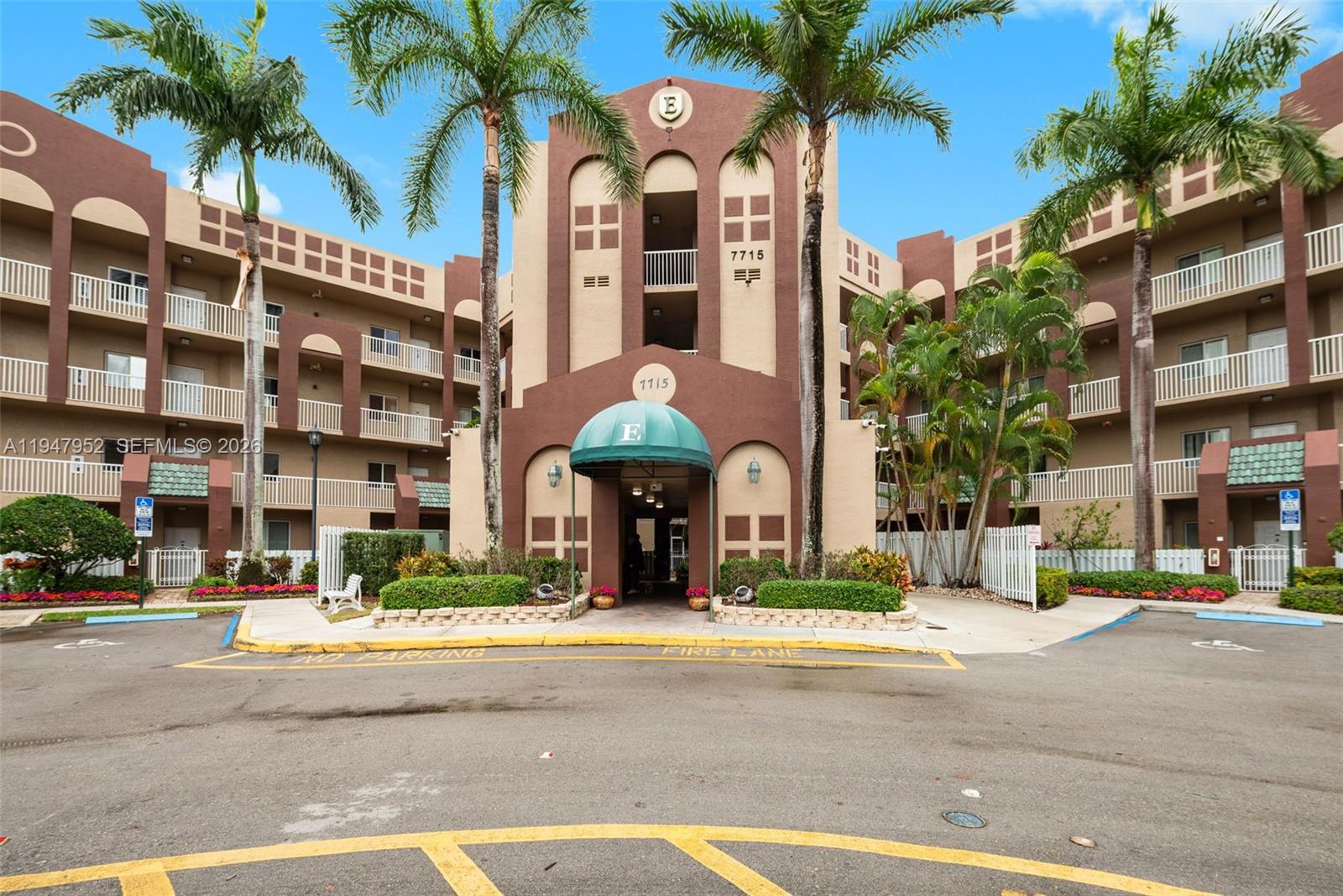 7715 Southampton Ter #201E Tamarac, FL 33321