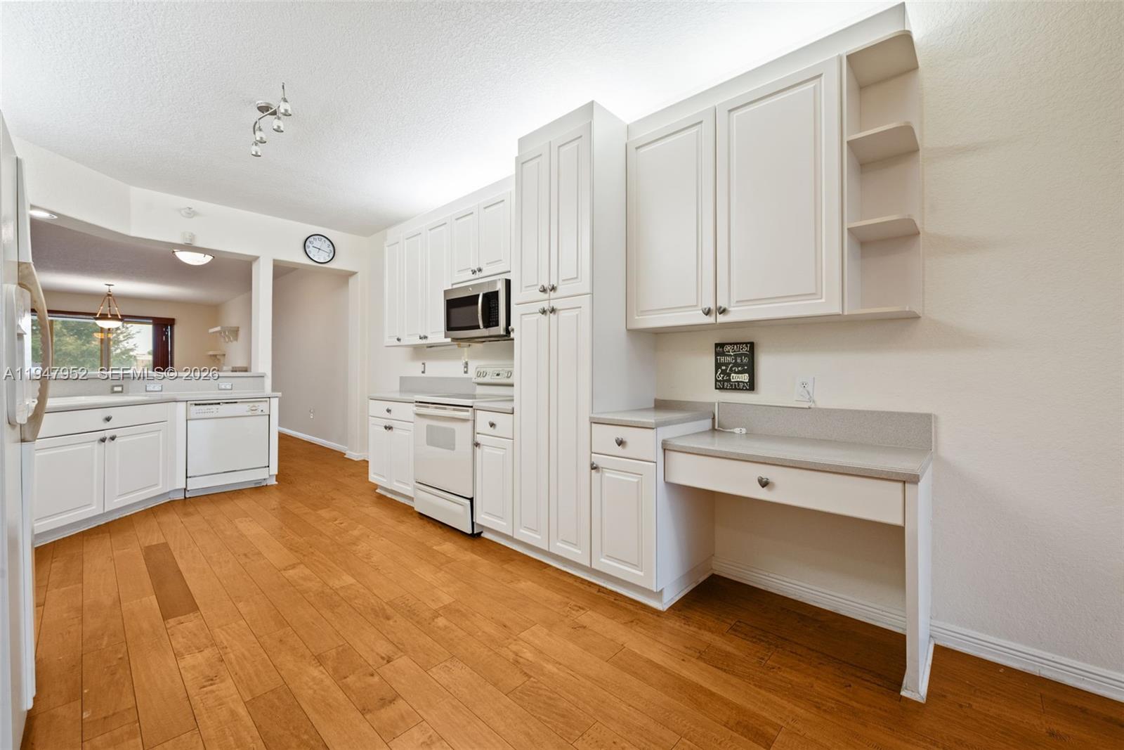 7715 Southampton Ter #201E Tamarac, FL 33321