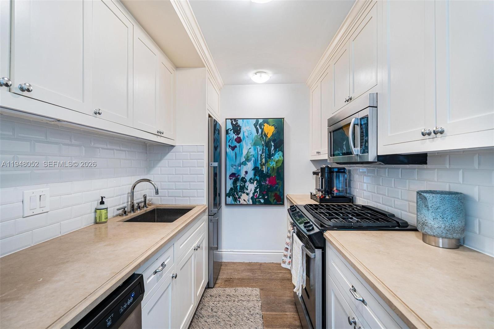 1130 Venetian Way #1E Miami, FL 33139