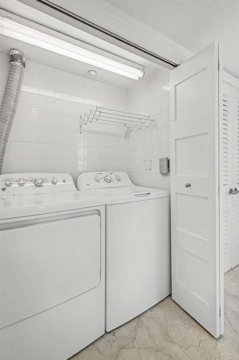 5025 Collins Ave #903 Miami Beach, FL 33140