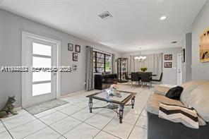 21321 NE 25th Ct Miami, FL 33180