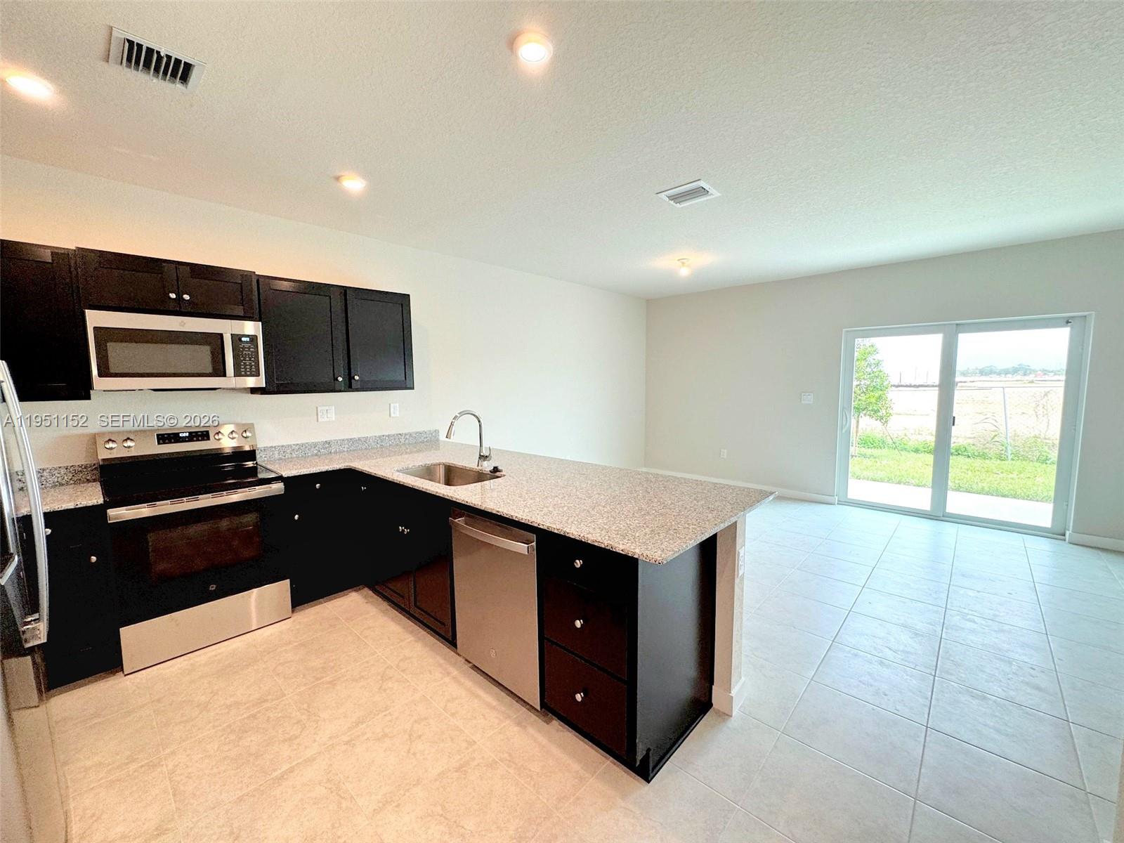 1054 NW 6th St #1054 Florida City, FL 33034