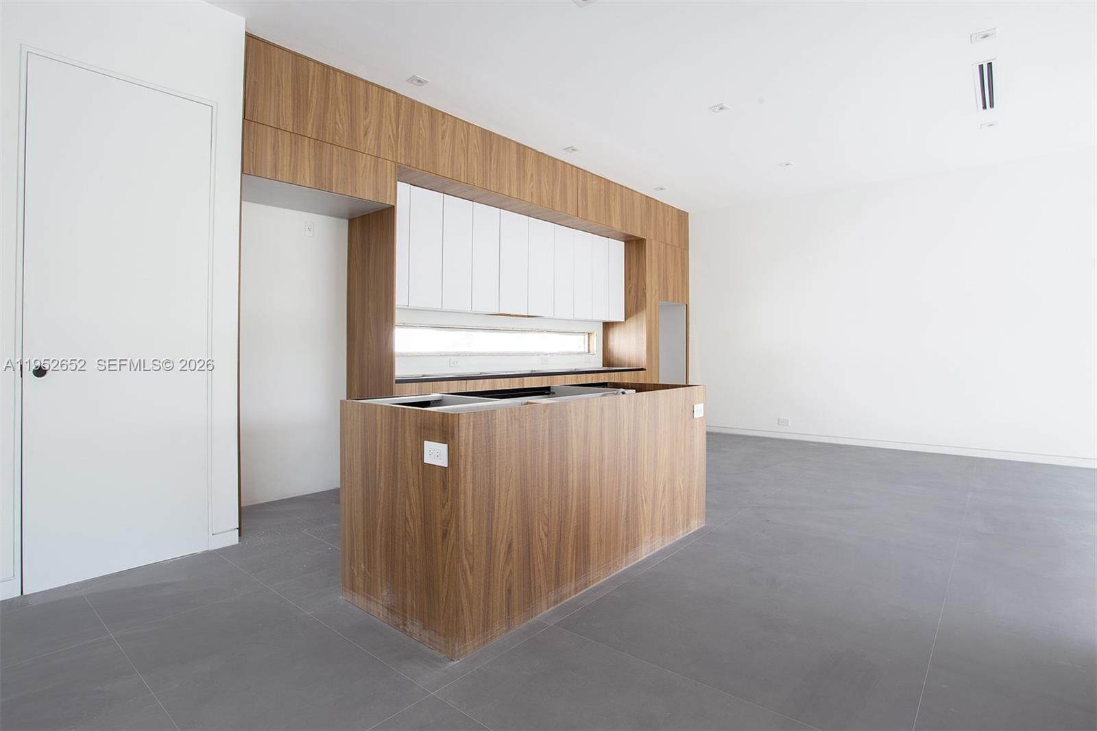 1105 SW 22nd Ter Miami, FL 33129