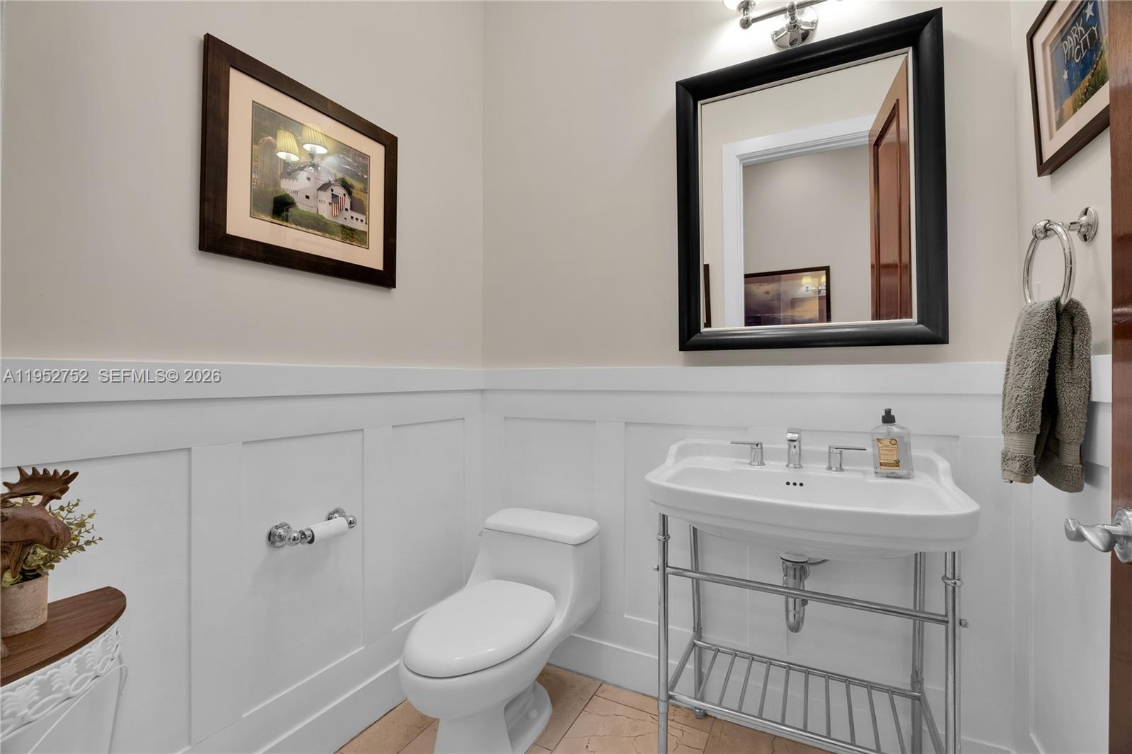 6900 SW 115th St Pinecrest, FL 33156