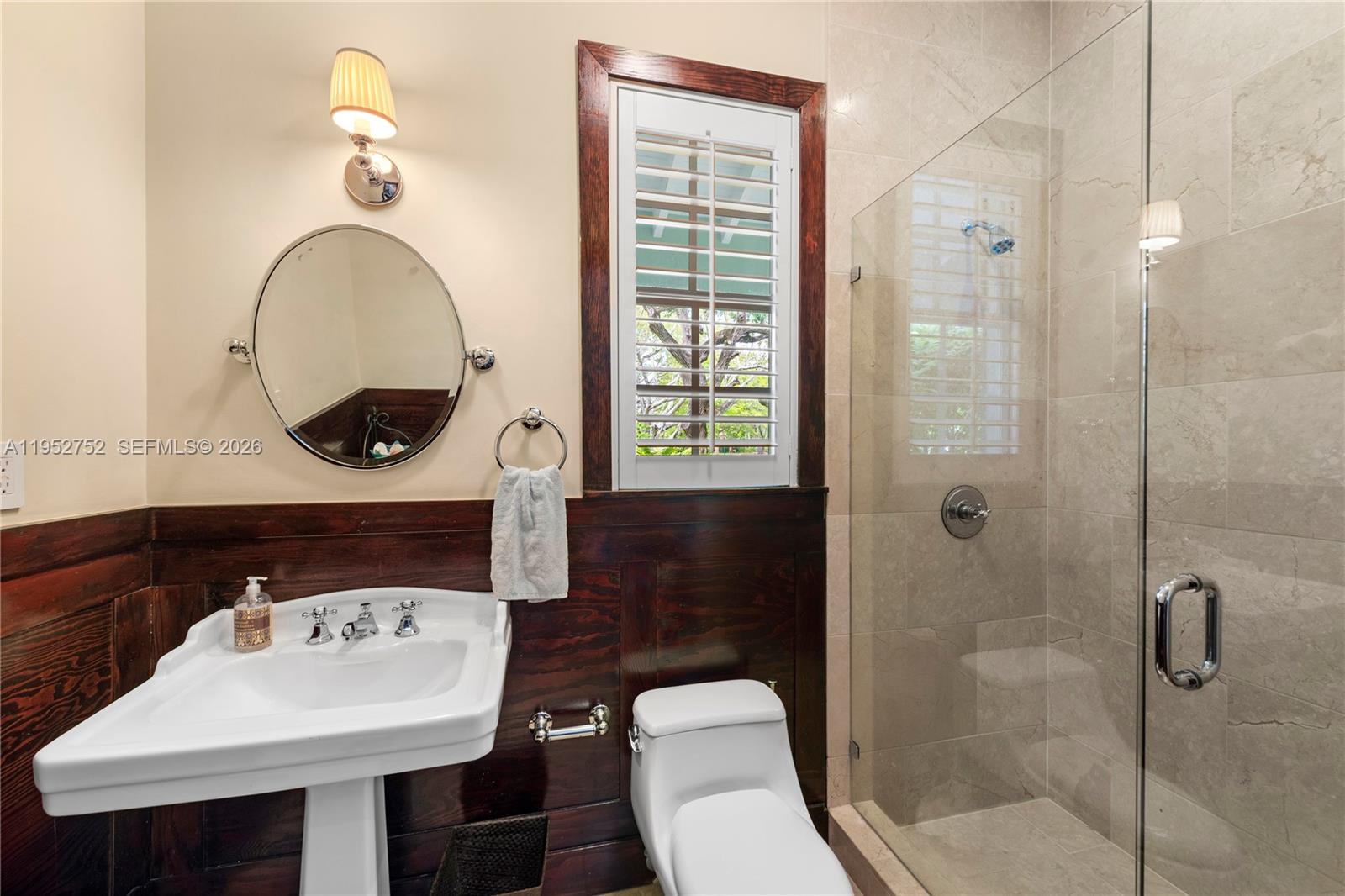 6900 SW 115th St Pinecrest, FL 33156