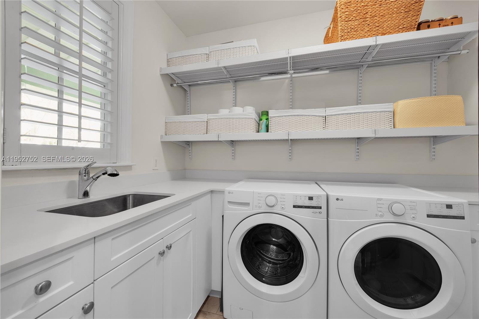 6900 SW 115th St Pinecrest, FL 33156