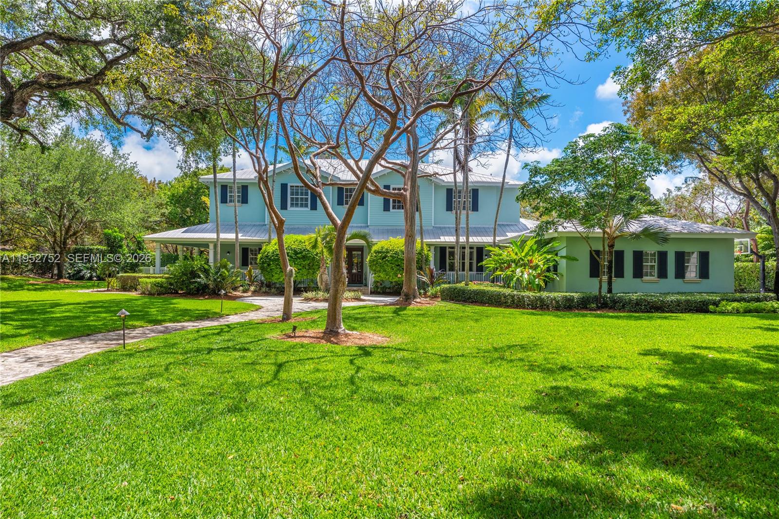 6900 SW 115th St Pinecrest, FL 33156