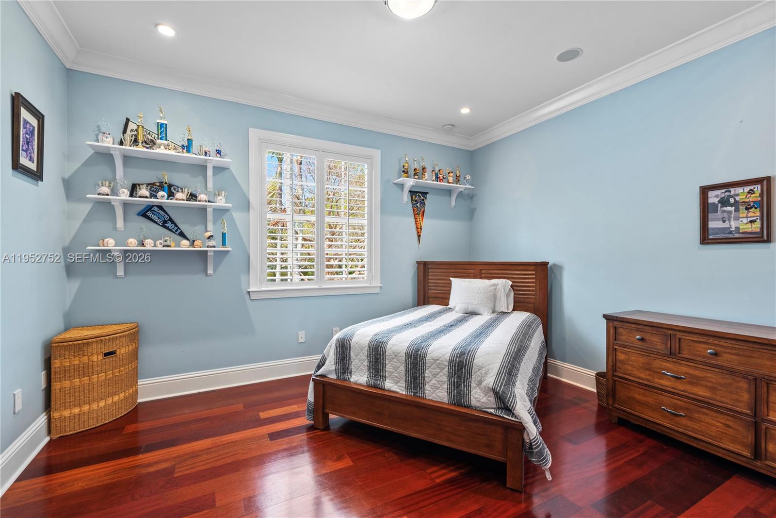 6900 SW 115th St Pinecrest, FL 33156