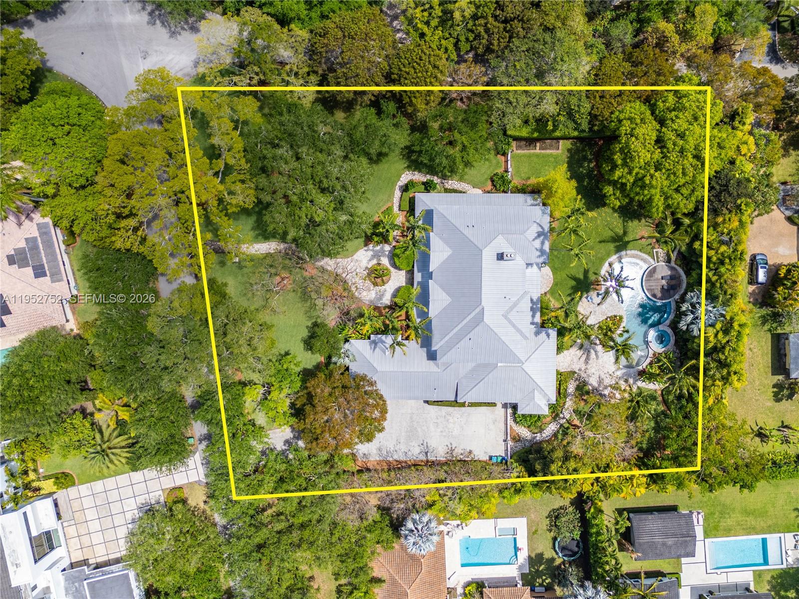 6900 SW 115th St Pinecrest, FL 33156
