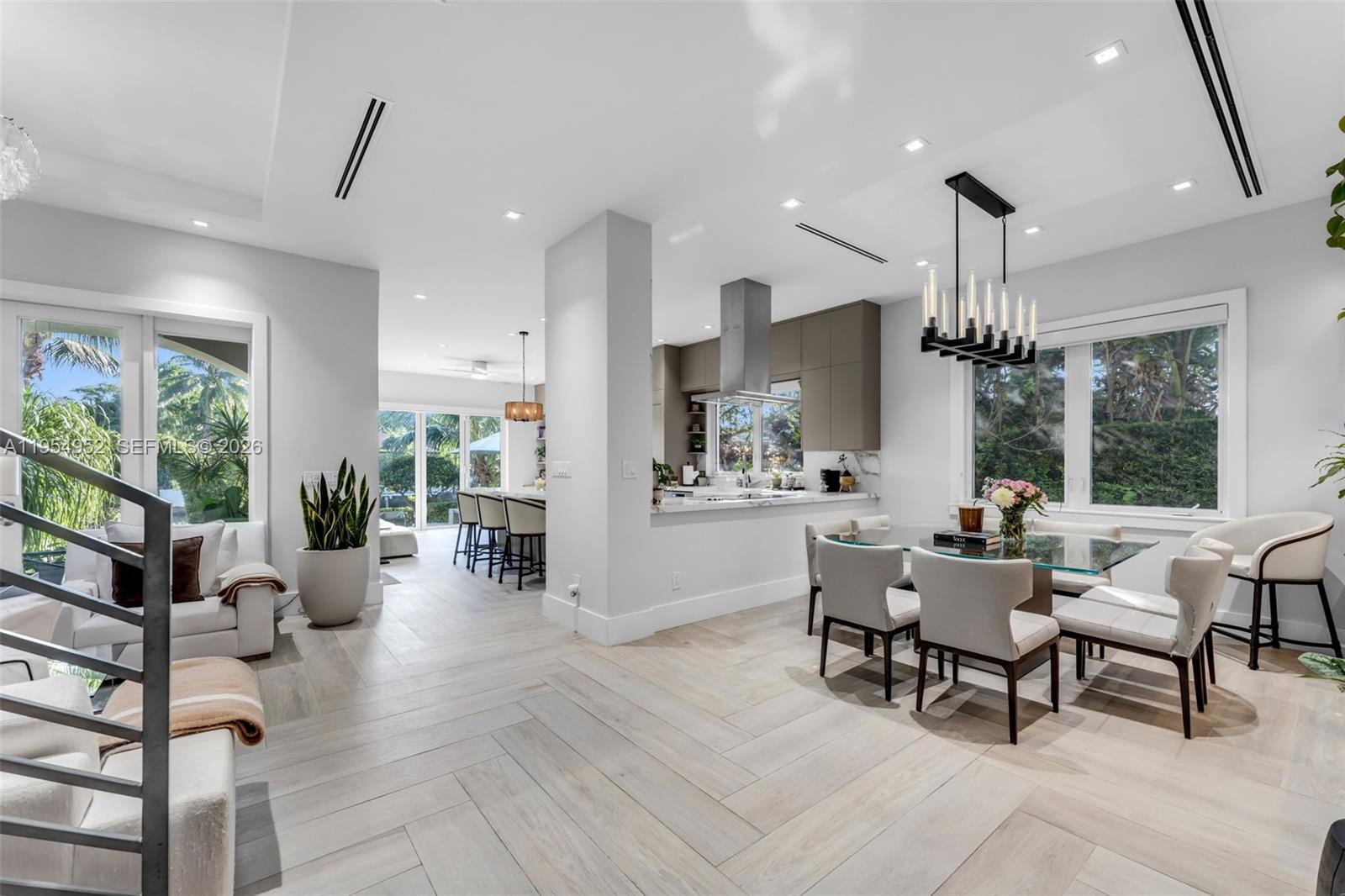 4819 University Dr Coral Gables, FL 33146