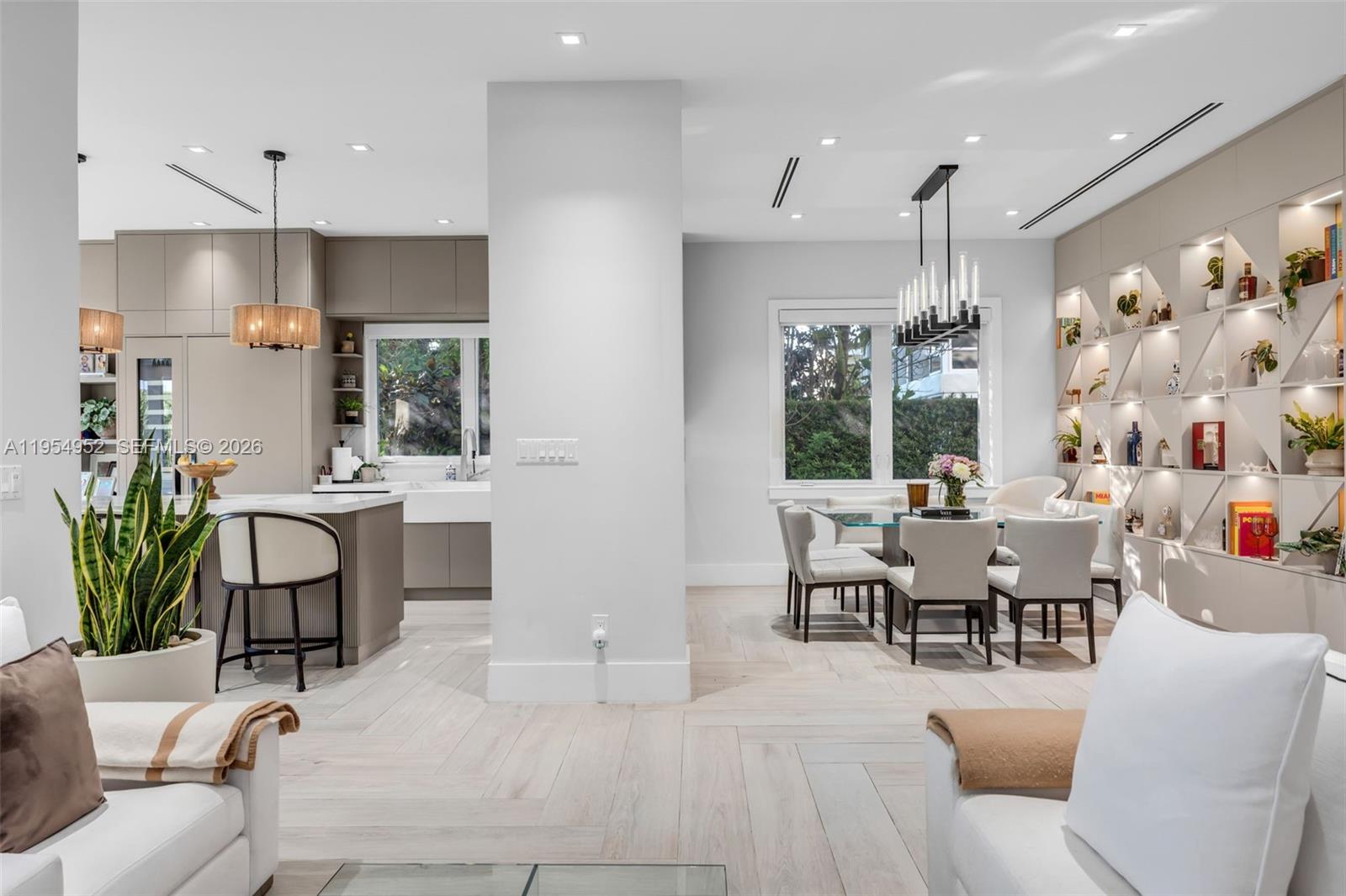 4819 University Dr Coral Gables, FL 33146