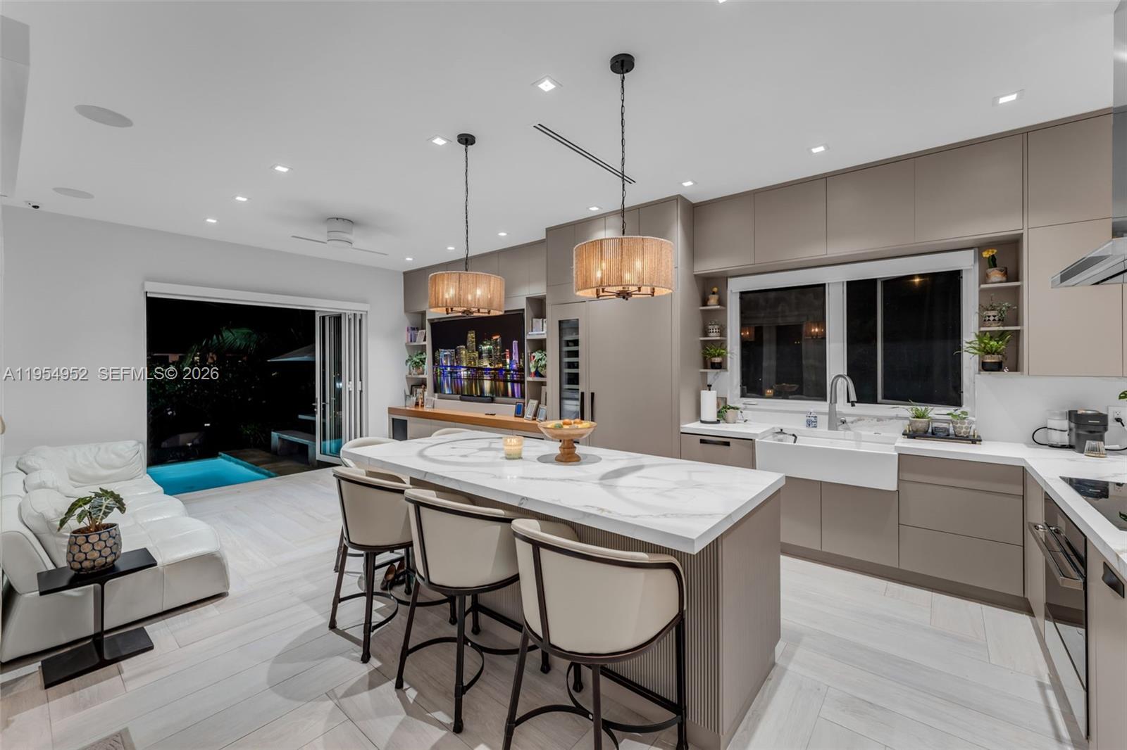 4819 University Dr Coral Gables, FL 33146