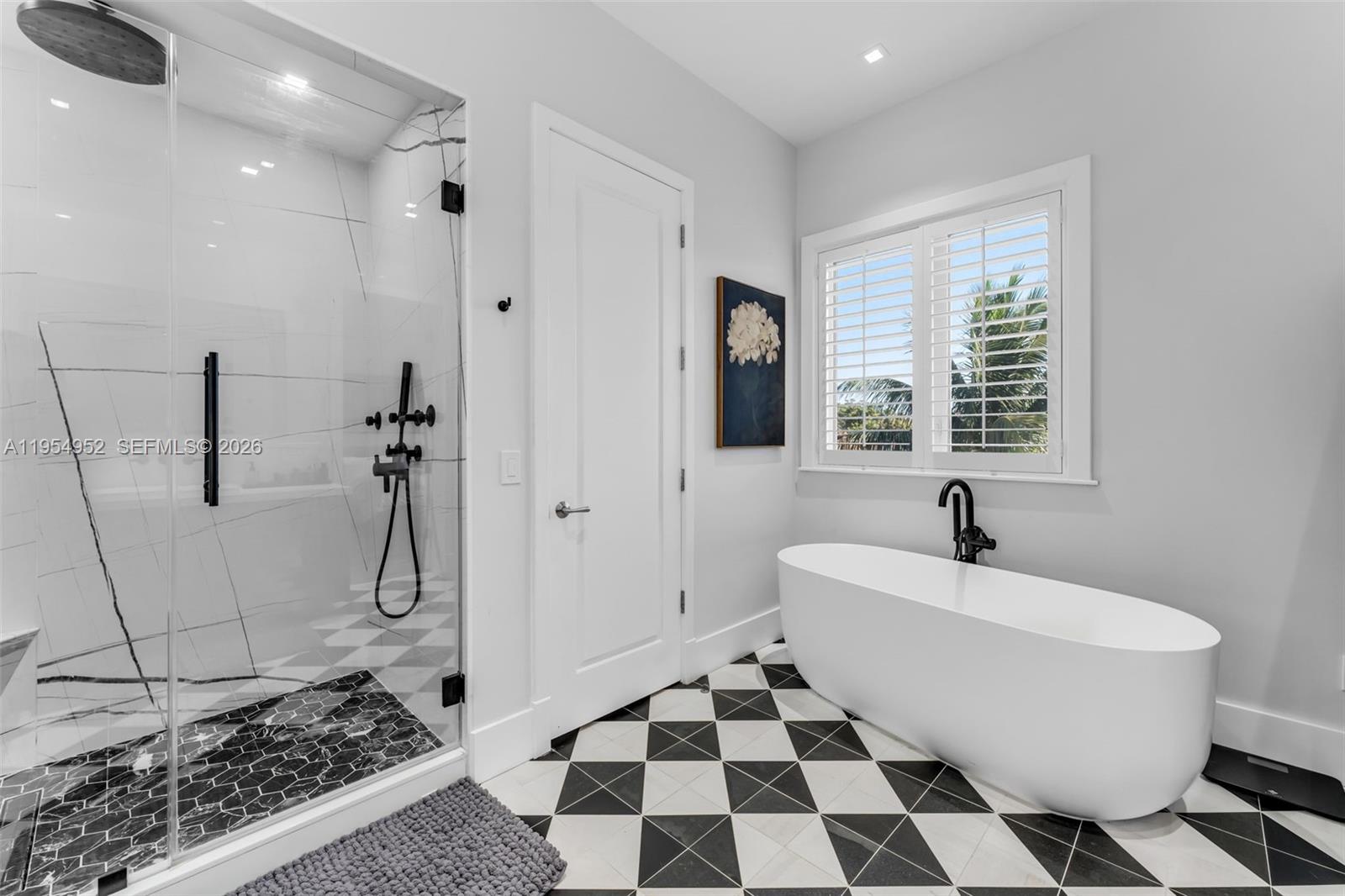 4819 University Dr Coral Gables, FL 33146