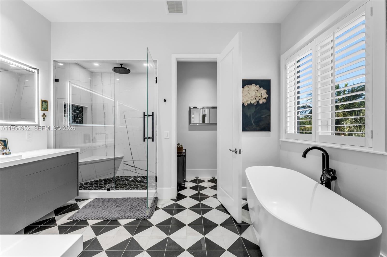 4819 University Dr Coral Gables, FL 33146