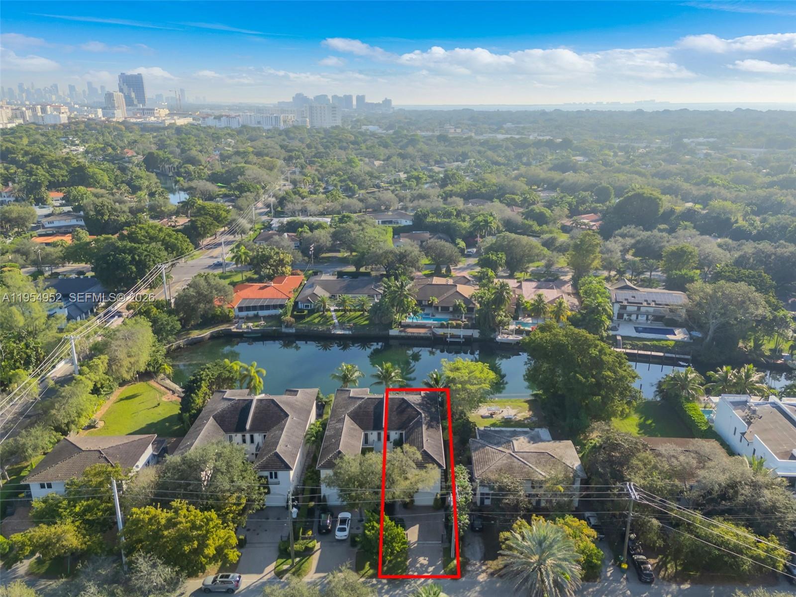 4819 University Dr Coral Gables, FL 33146