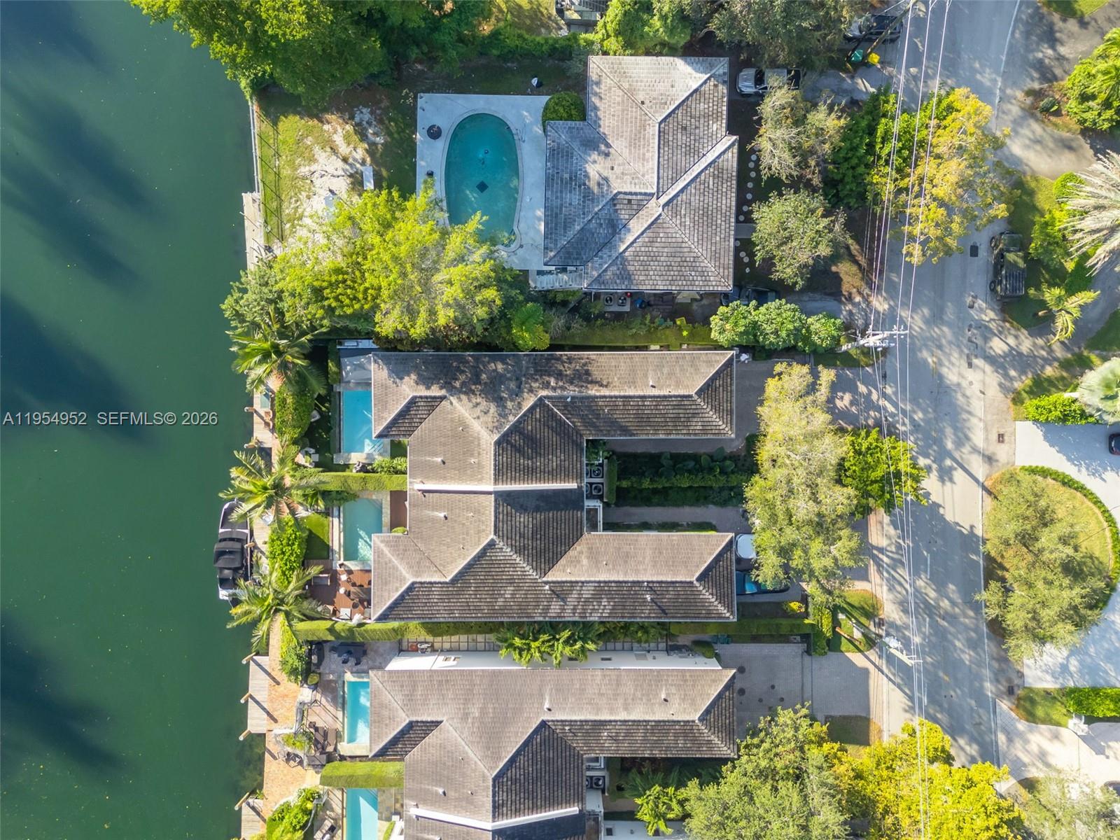 4819 University Dr Coral Gables, FL 33146