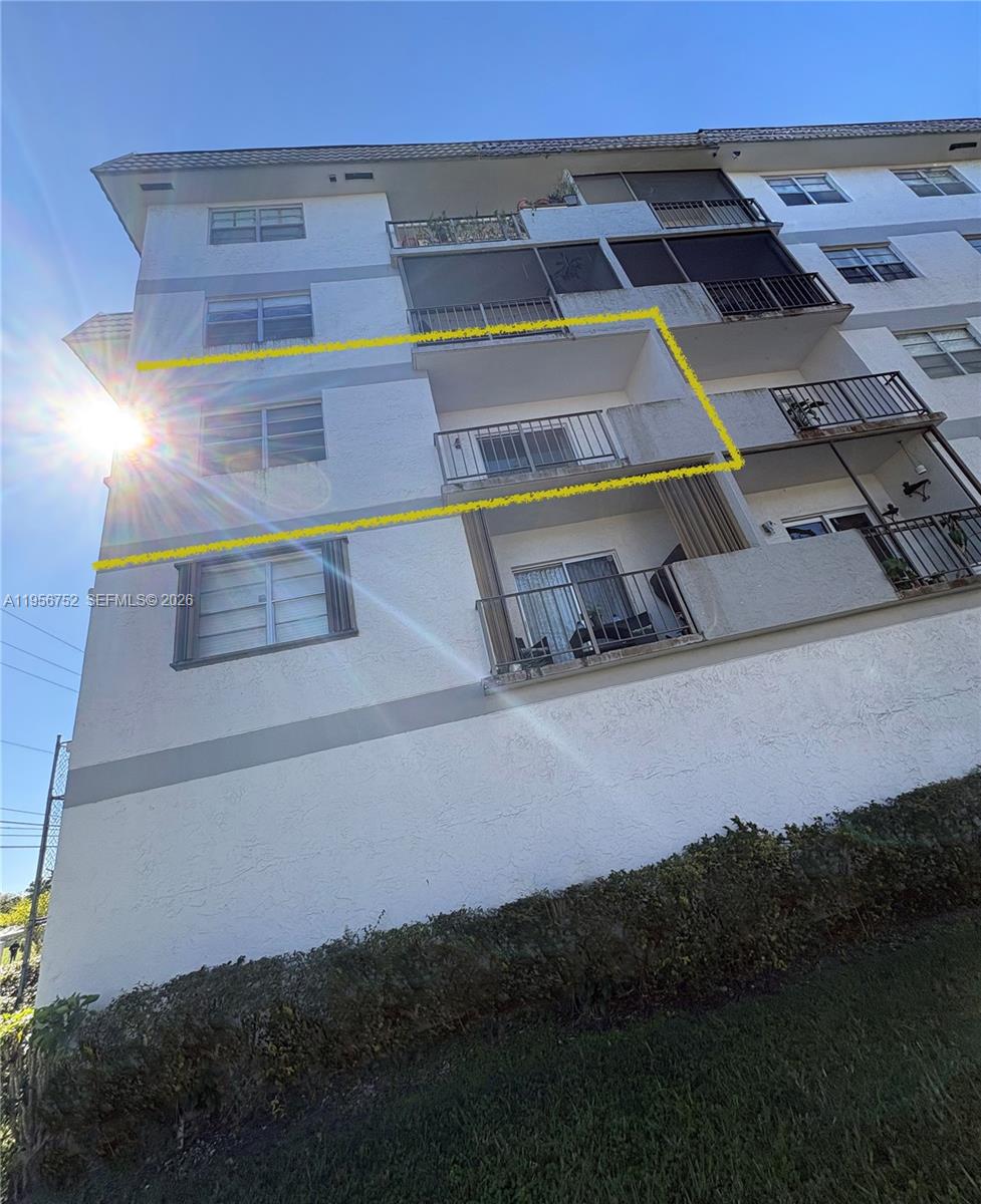 8950 NE 8th Ave #312 Miami, FL 33138